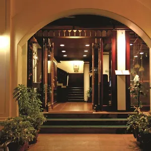 https://arches.kerala-hotels.net