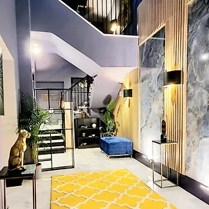 https://boutique-suites.es-andalucia.com