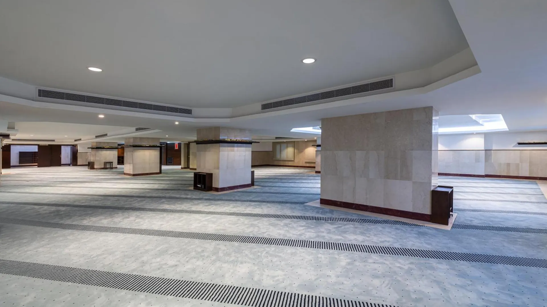 Razana Al Rawdha Hotel Mecca Saudi Arabia